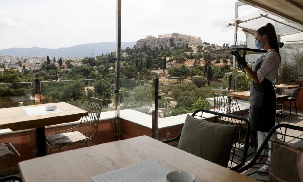 «Δοκιμάζεται» και πάλι η εστίαση: Σε απόγνωση οι επιχειρηματίες